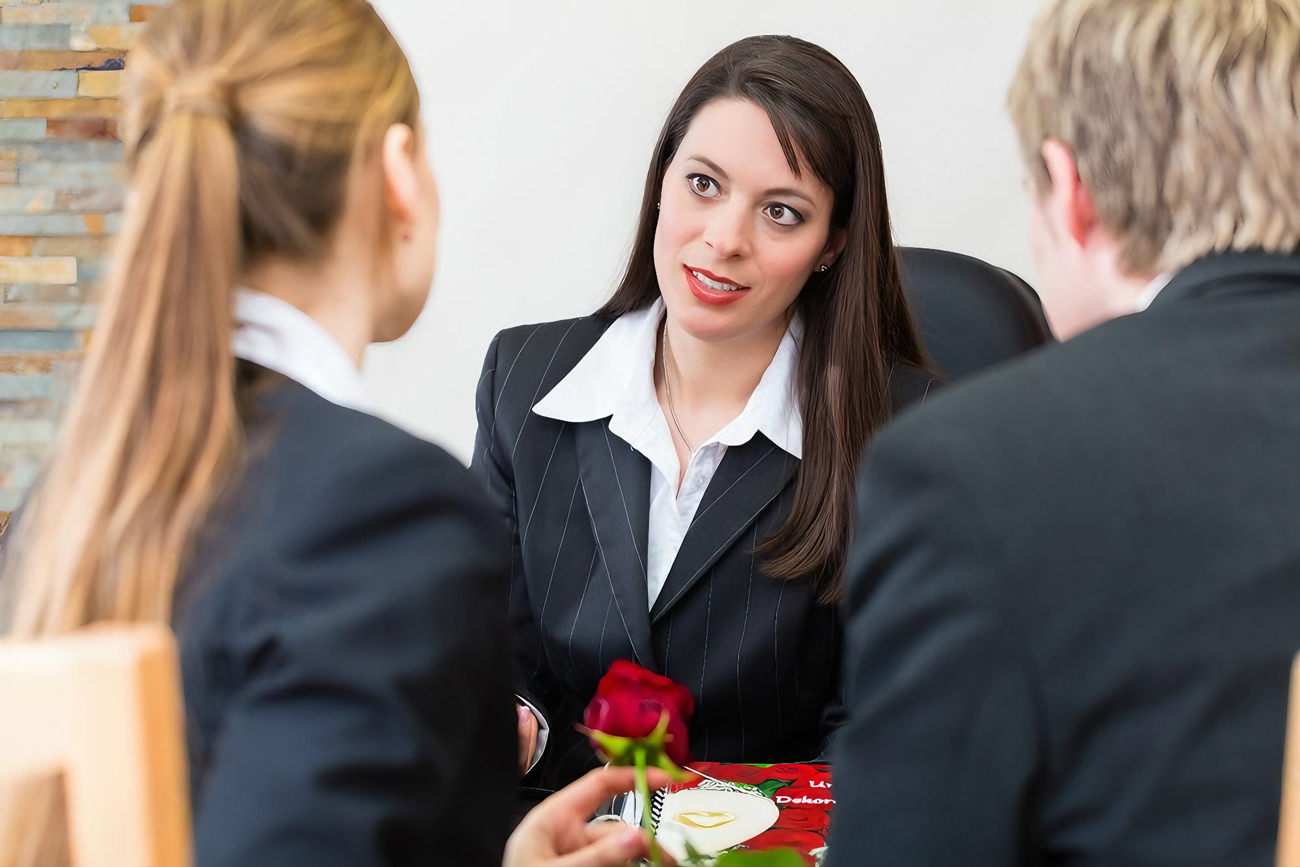 Begravningsbyrå Flemingsberg Huddinge - Isacsons Begravningsbyrå Flemingsberg Huddinge - Begravningar Flemingsberg Huddinge med omnejd - Personal - 1 Begravningsbyrå Flemingsberg Huddinge - Isacsons Begravningsbyrå Flemingsberg Huddinge - Begravningar Flemingsberg Huddinge med omnejd - Personal - 1